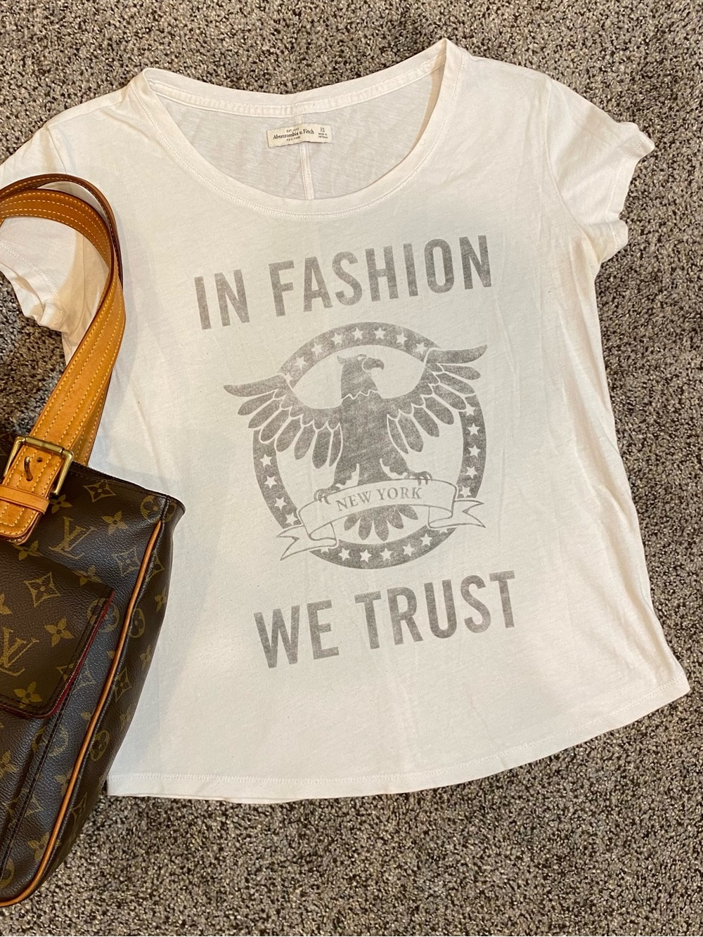 RARE Vintage Abercrombie & Fitch “In Fashion We Trust” NYC Eagle Graphic Tee Y2K